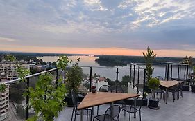 Rovno Hotel